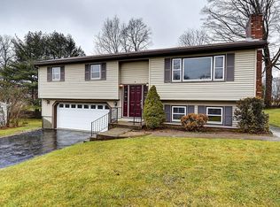 6 Sears Ave, Webster, MA 01570