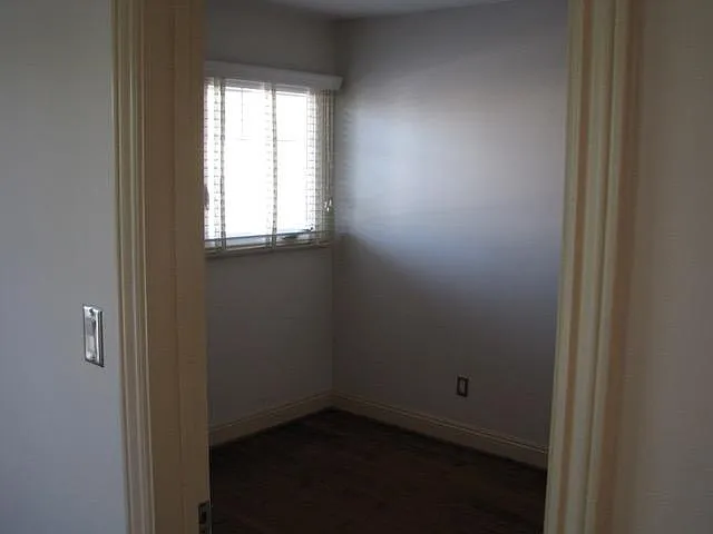 408 Sapphire St — Photo 2