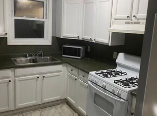 41 Tremont St #3, Fall River, MA 02720