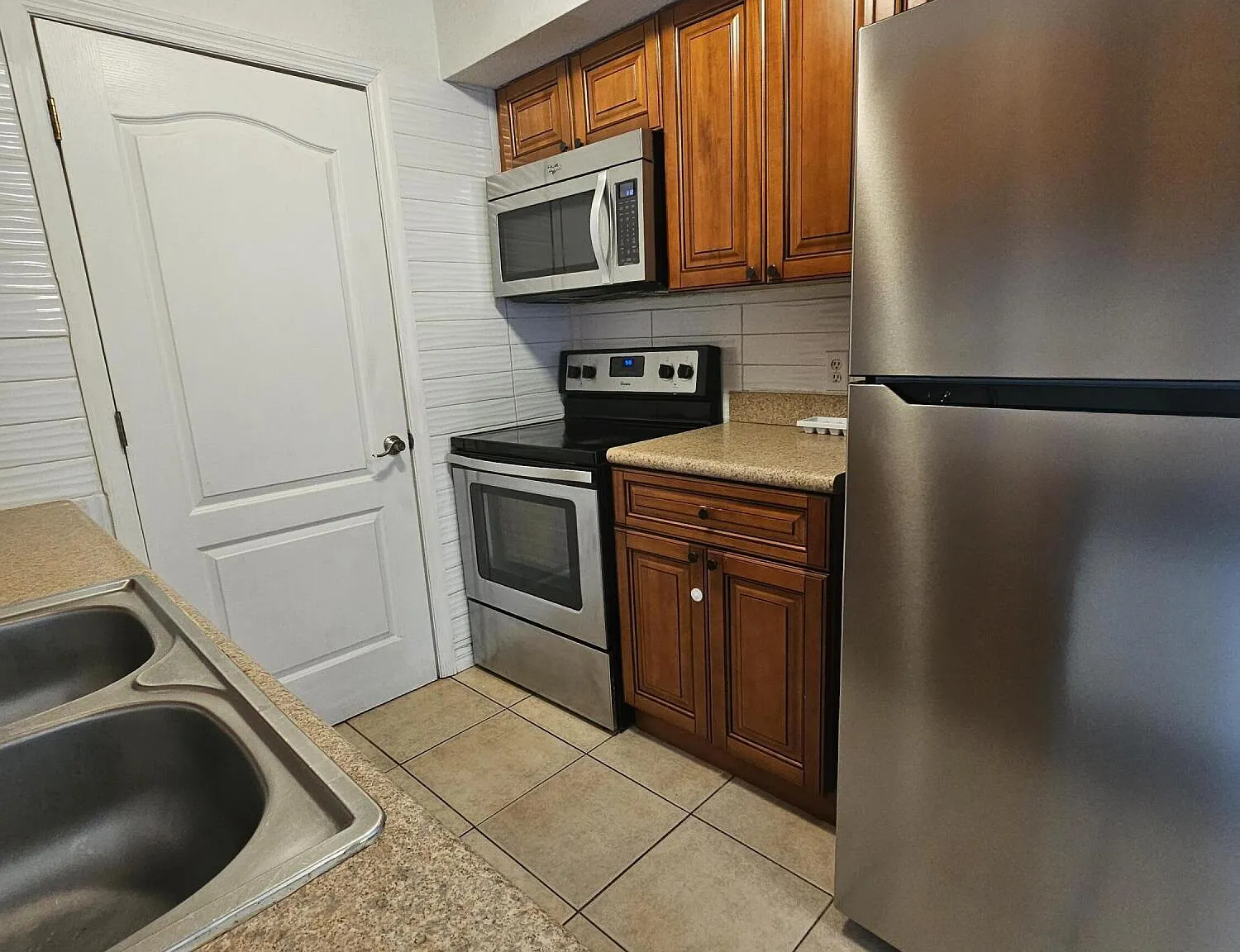 2 bed, 2.0 bath, 1069 sqft, $1,500 — Photo 4