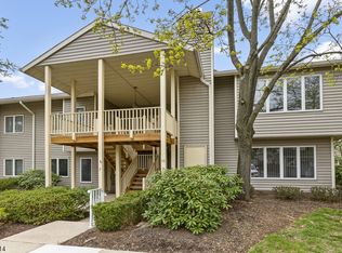 10 Westchester Ter, Annandale, NJ 08801