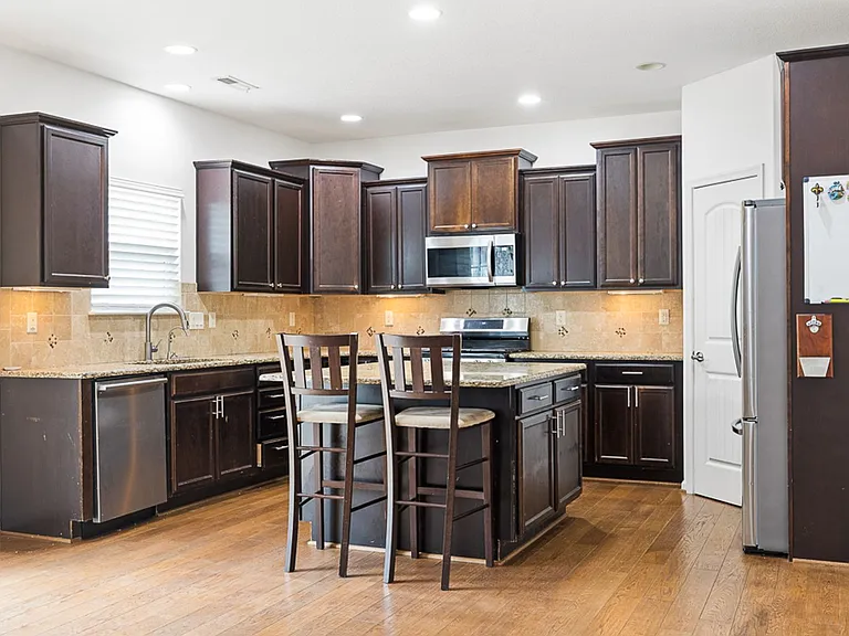 721 Tyler Way — Photo 11
