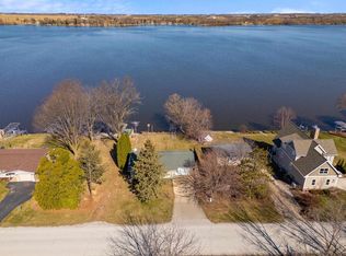 W10628 Hickory Point Rd, Beaver Dam, WI 53916