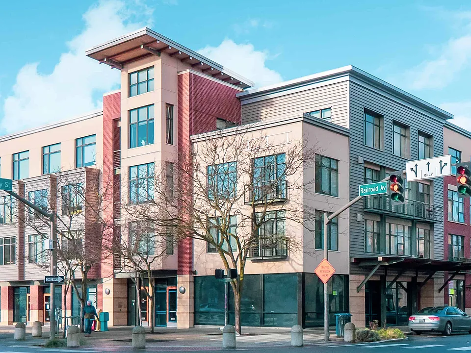 MARKETplace Apartments