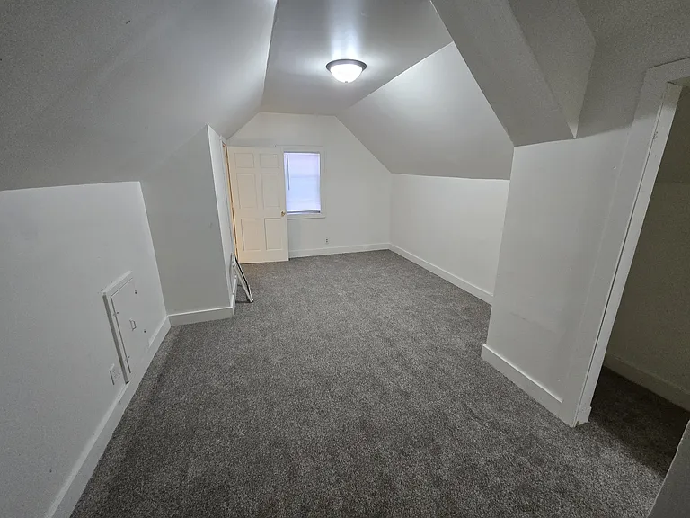 3609 N 22nd St — Photo 16