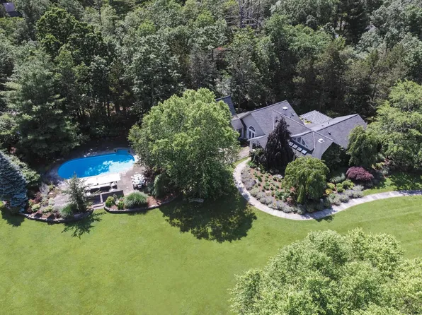 109 Mountain Laurel Lane, Woodstock, NY 12498