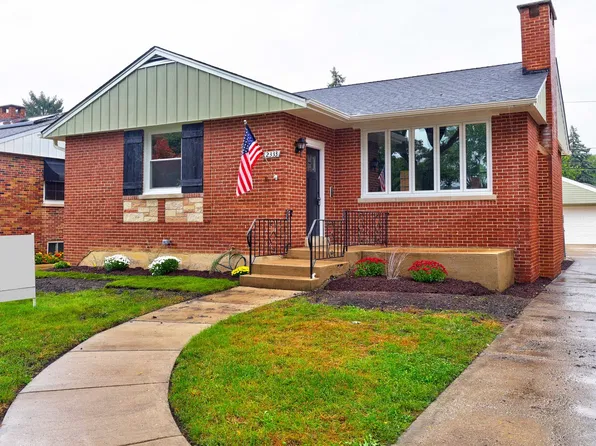 2333 Hawthorne Ave, Westchester, IL 60154