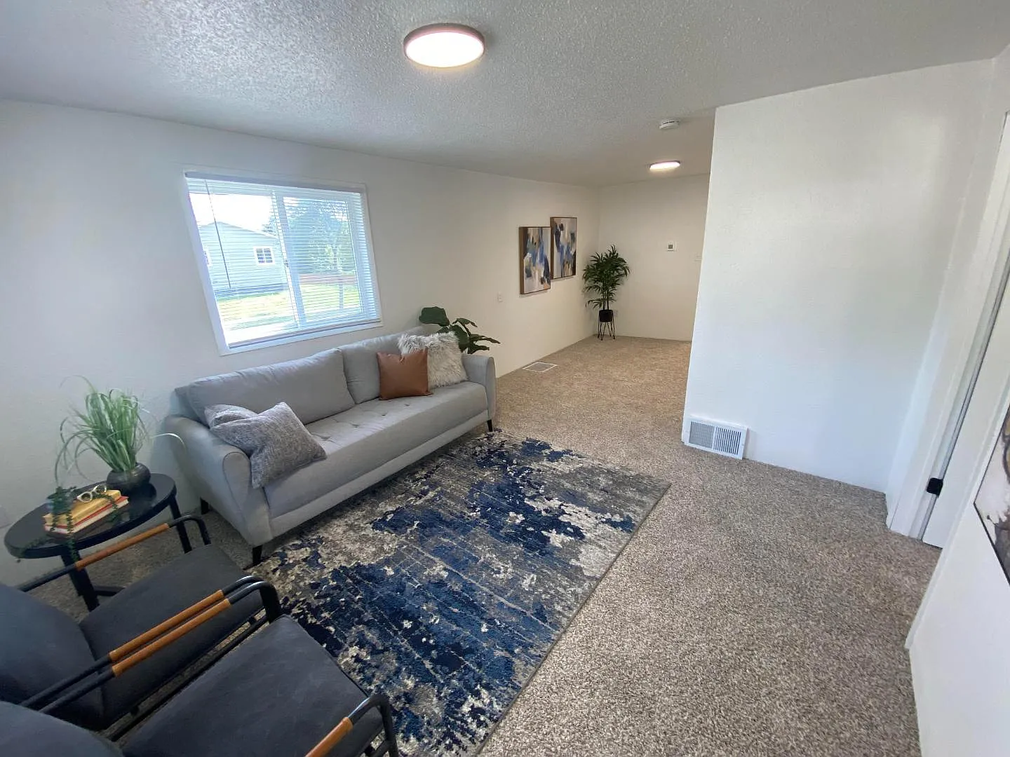 413 S Wayland Ave — Photo 3