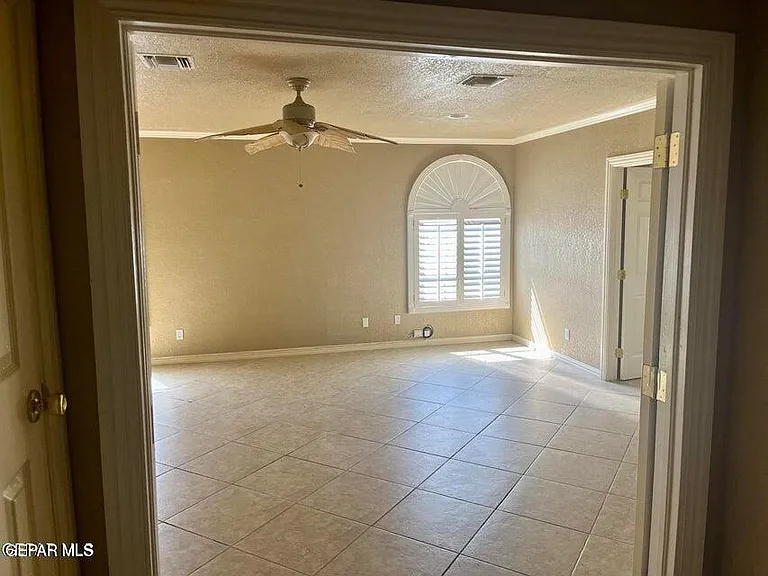 7409 Edgemere Blvd — Photo 37