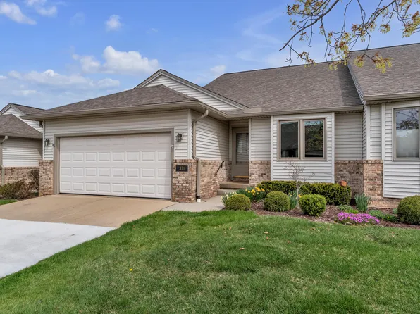 371 Cottonwood Ln, Saline, MI 48176