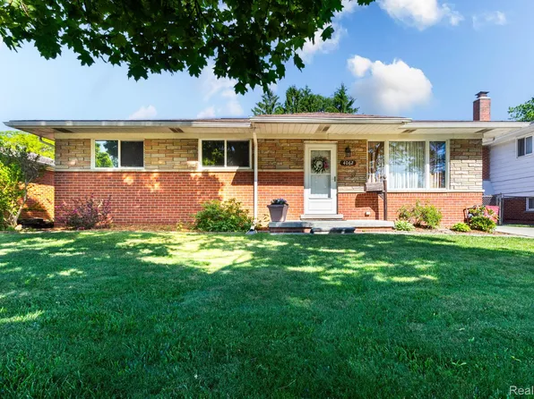 4062 Lexington Dr, Trenton, MI 48183