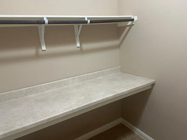 108 Lake Texana Ct — Photo 31
