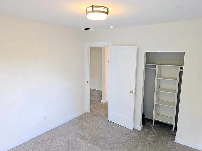 7911 N Woolsey Ave — Photo 22