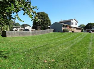 631 Livingston Ct, Heath, OH