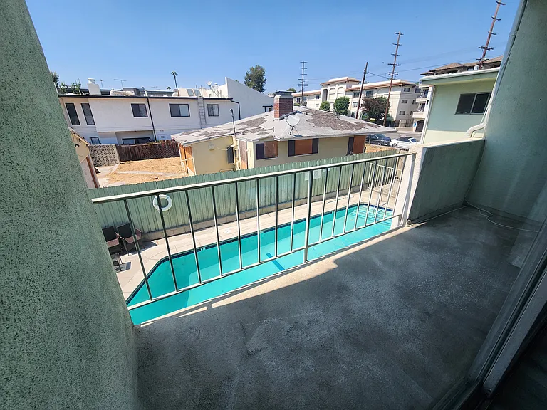 12744 Moorpark St #3 — Photo 23