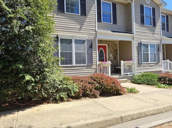 77 Pinnacle Ln, Lexington, VA 24450