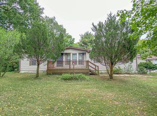 26461 Peavine St, Dowagiac, MI 49047