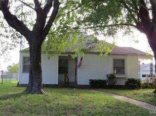 1147 Enfield Rd, Lebanon, MO 65536