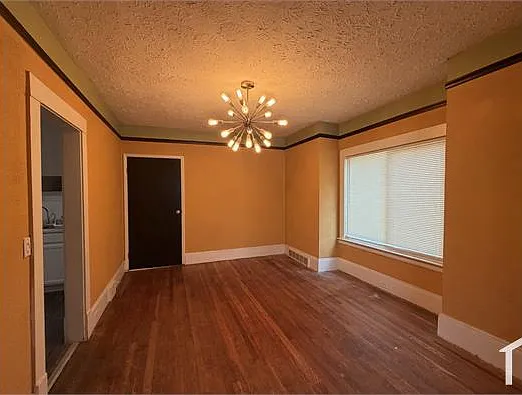 2 bed, $1,300 — Photo 3