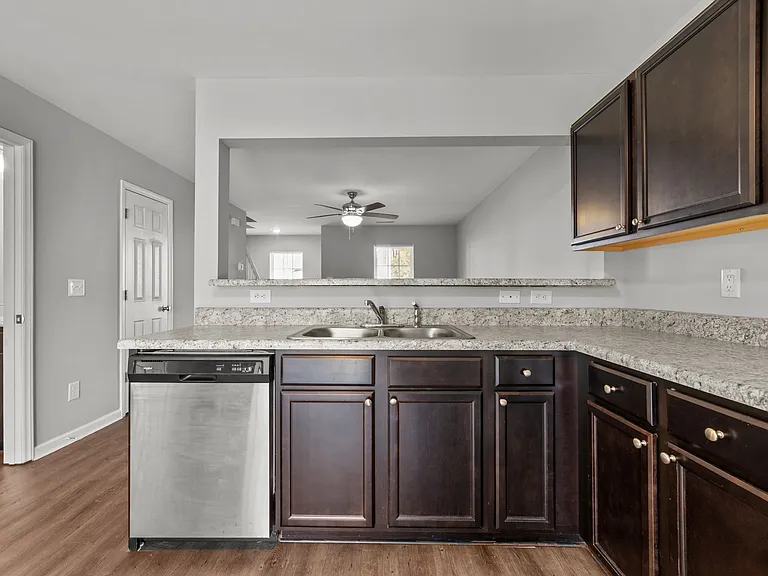 4021 Cobblestone Dr #7 — Photo 26
