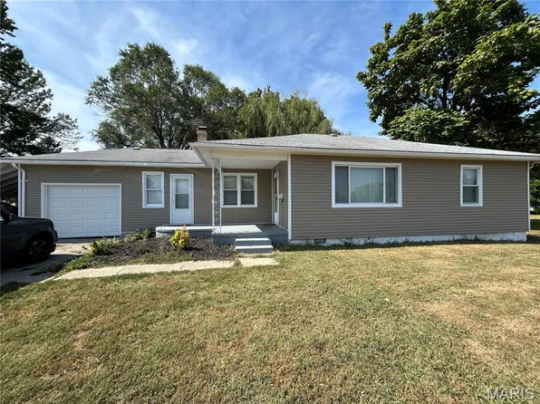 805 Plum St, Cahokia, IL 62206