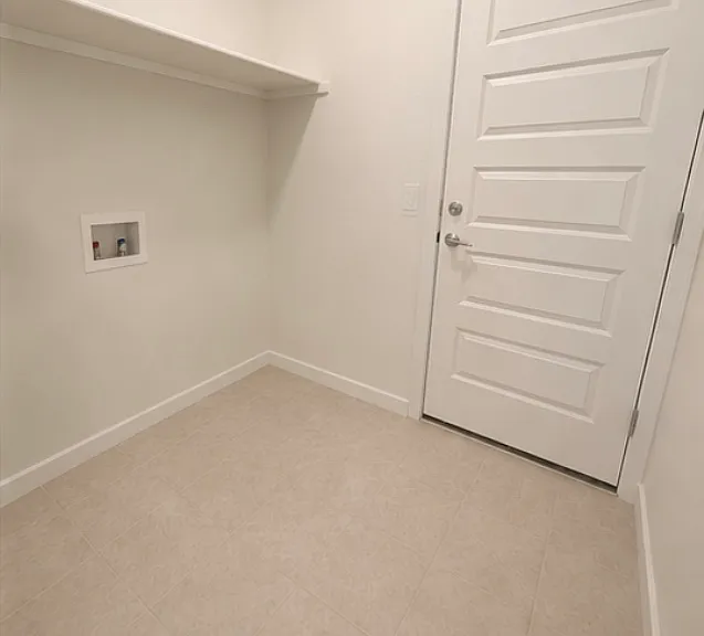 3739 S 65th Ave — Photo 6