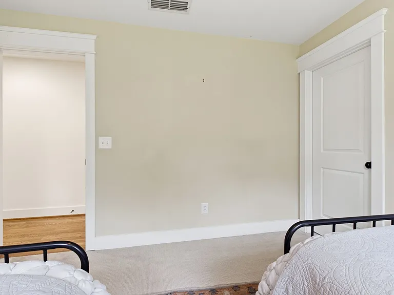 4010 Burrus St — Photo 31