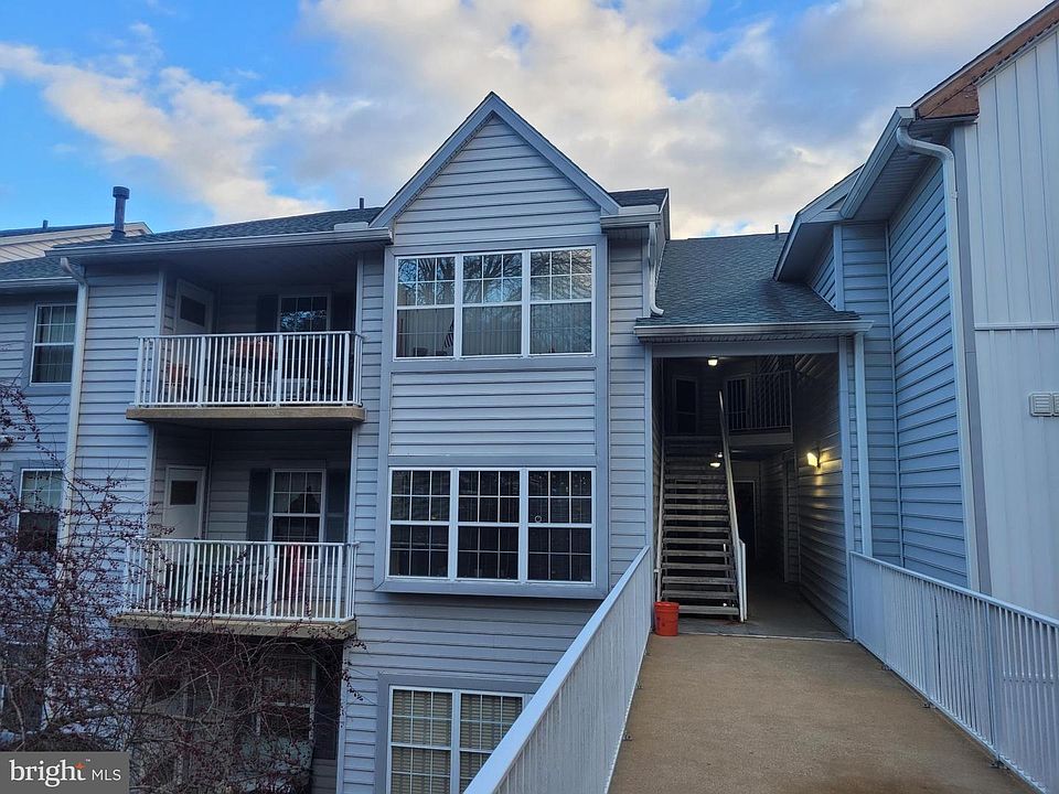 1st image of 1741 Braken Ave #137