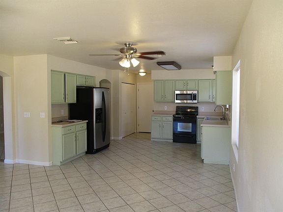 3rd image of 9218 E Ironbark St