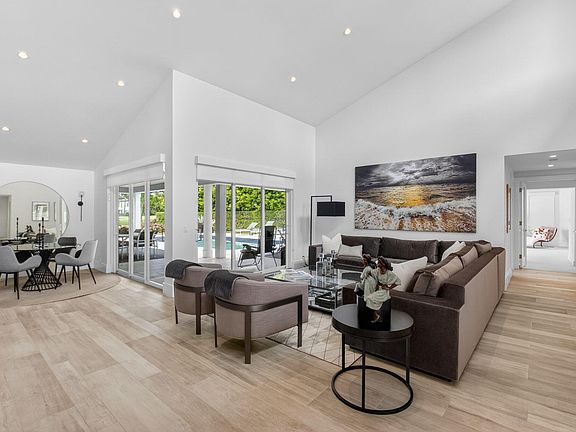 3rd image of 17646 Scarsdale Way