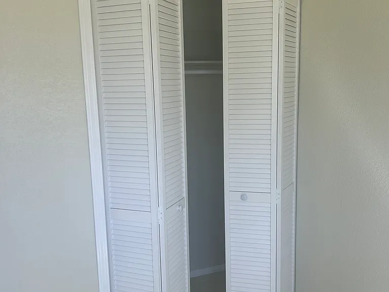 7262 Montgomery Dr — Photo 12