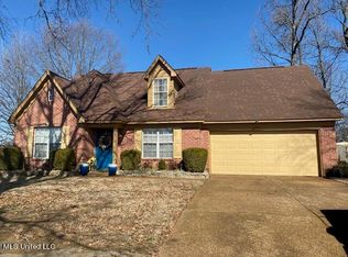 4272 Shadow Oaks Dr, Horn Lake, MS 38637