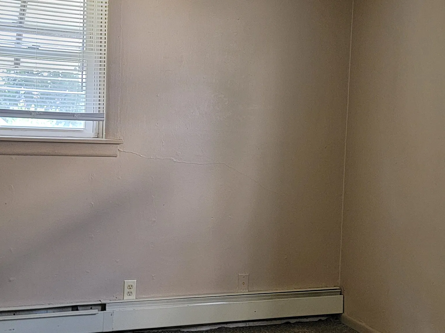 2 bed, 873 sqft, $875 — Photo 1