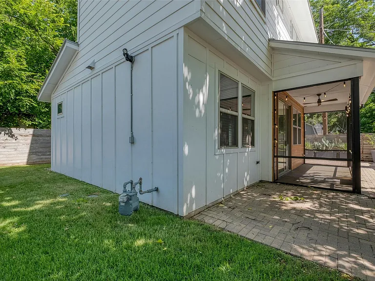 2204 Holly St #2 — Photo 14