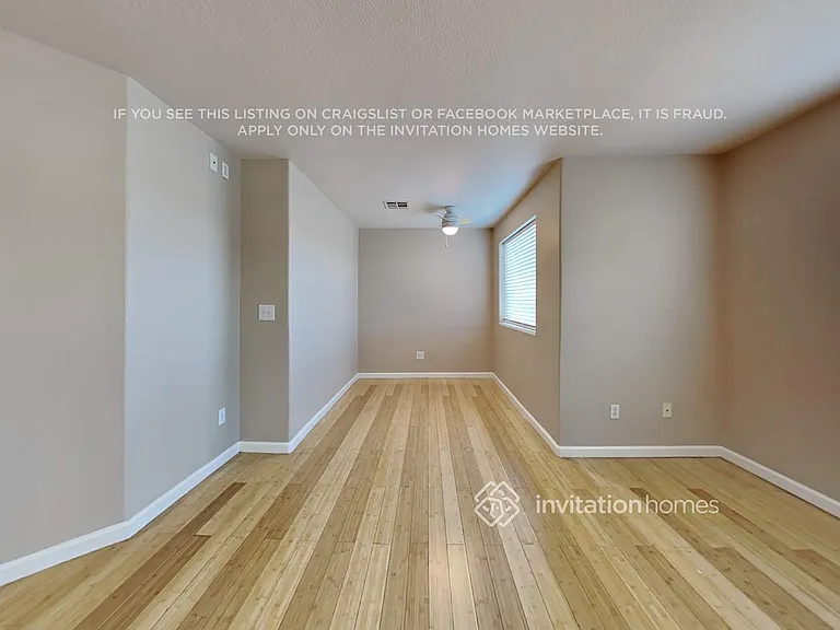 255 Palmarosa St — Photo 19