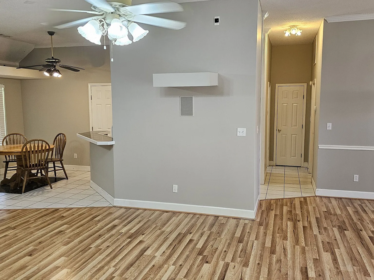 4 bed, 2.0 bath, 1983 sqft, $2,100 — Photo 4