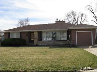 914 Mellinger Dr, Salina, KS 67401