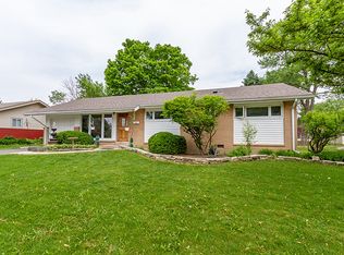 510 Norridge Ln, Hoffman Estates, IL 60169