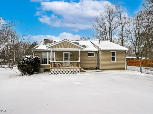 1103 Crestline Dr, Akron, OH 44312