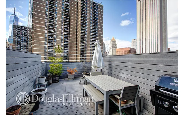 Rented by Douglas Elliman | media 24