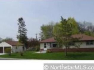 2348 Brookview Dr, Brooklyn Center, MN 55430