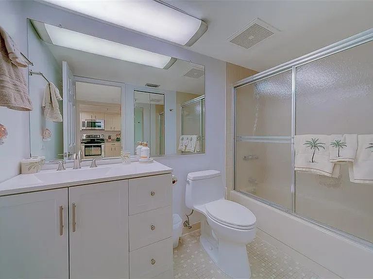 17900 Gulf Blvd #1B — Photo 27