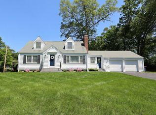 110 Cottage St, Trumbull, CT 06611