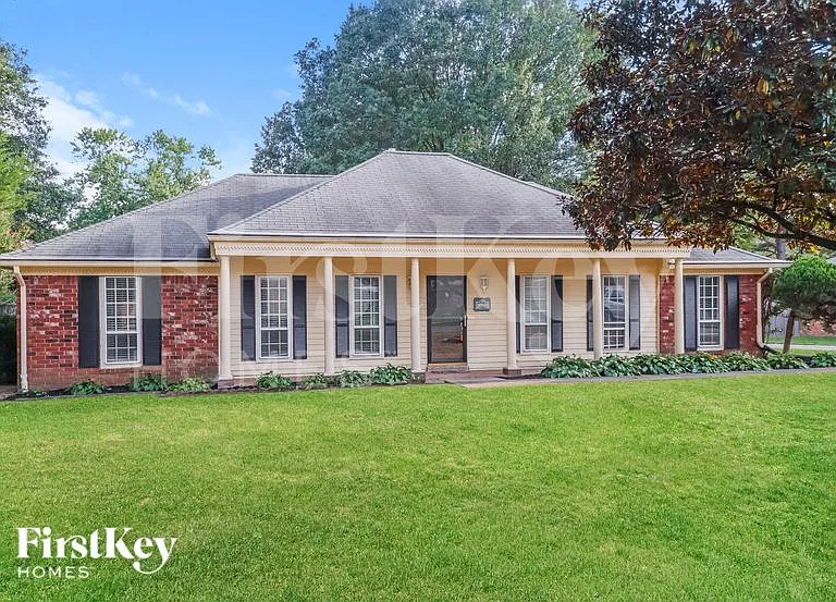 7675 Charstone Dr — Photo 2
