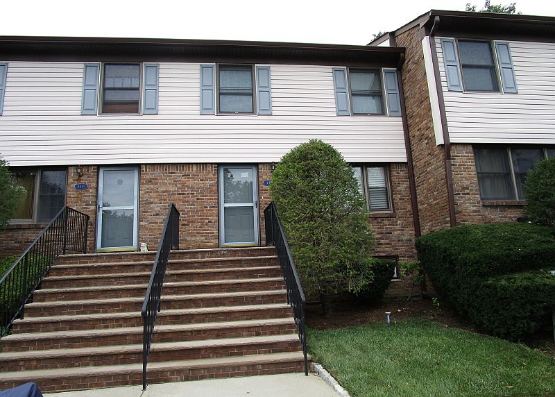 1st image of 139 STEDWICK DR