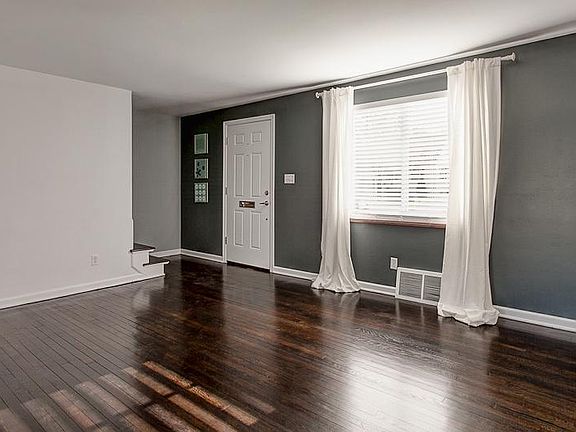 4th image of 3051 Oaklawn St