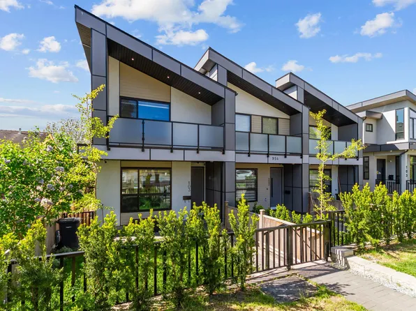 954 Edgar Ave #101, Coquitlam, BC V3K 2J9