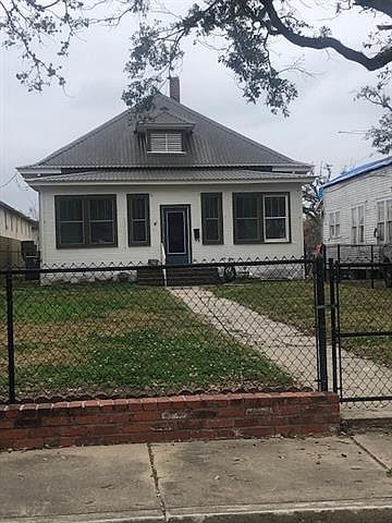 1st image of 1127 Bilbo St