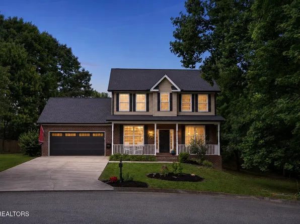1866 Silver Cloud Ln, Knoxville, TN 37909