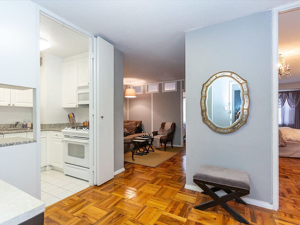 1st image of 300 E 40th St APT 10X